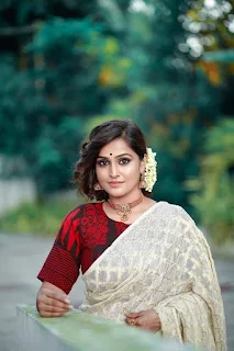 Actress Ramya Nambeesan Latest Saree Photoshoot