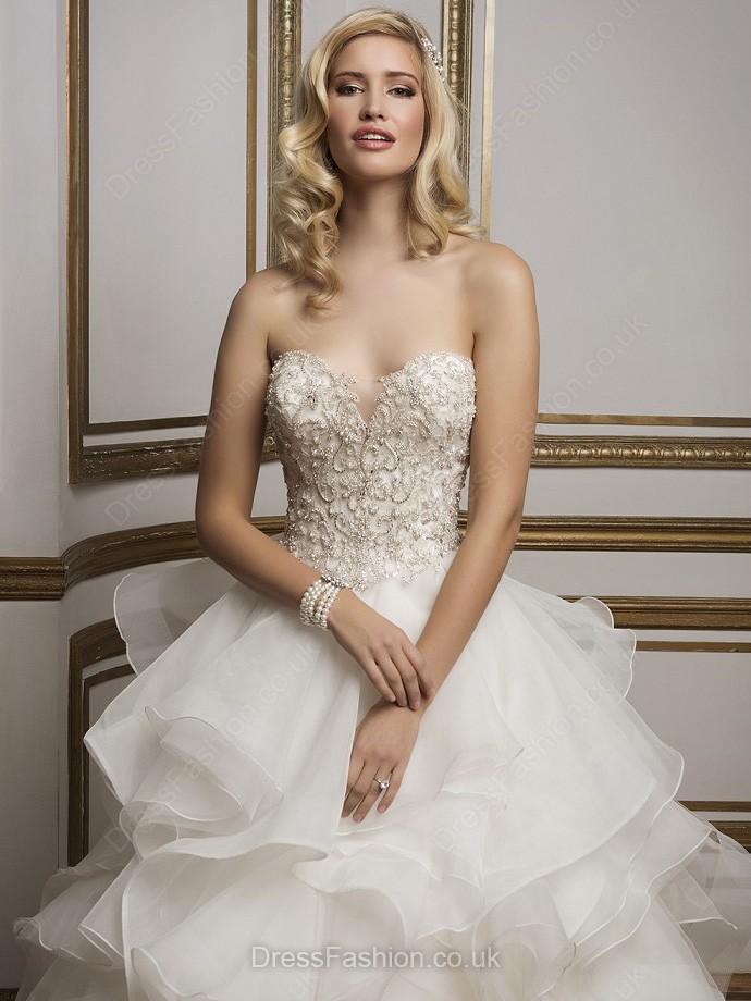  Elegant Sweetheart White Organza Tiered Court Train Wedding Dresses 