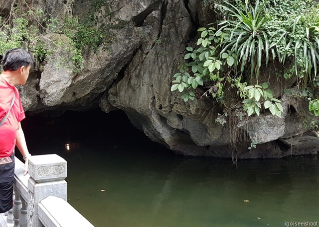 Boat ride at Trang An Eco-tourism Complex