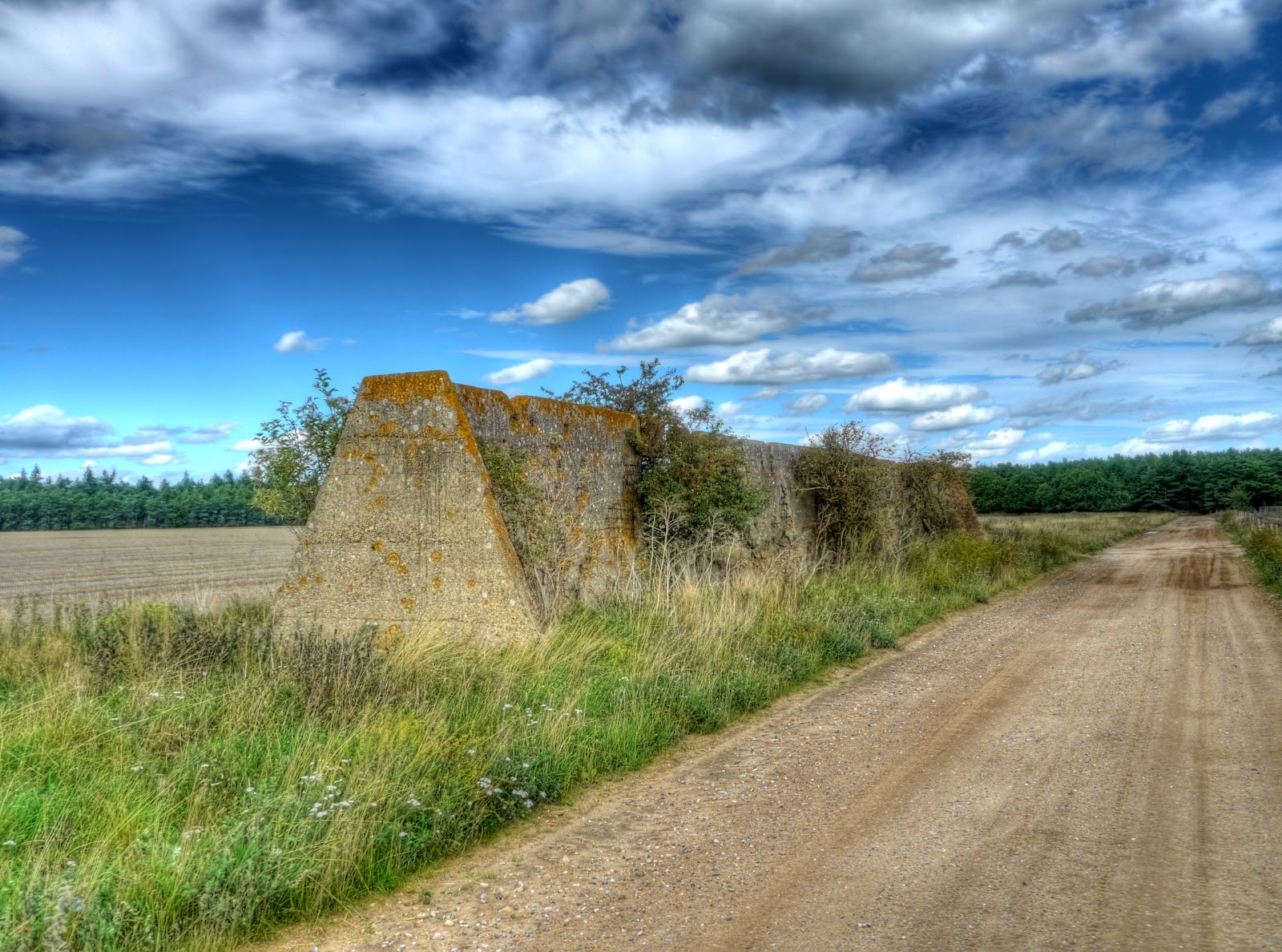 P1160664_58_59_60_61_62_63_tonemapped.jpg