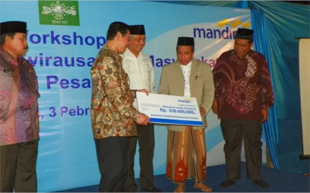 Workshop Pengembangan Kewirausahaan Masyarakat melaui Pesantren 