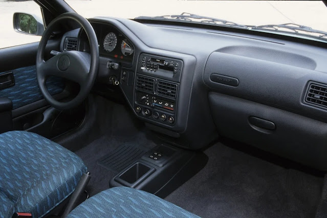 peugeot 106 interior