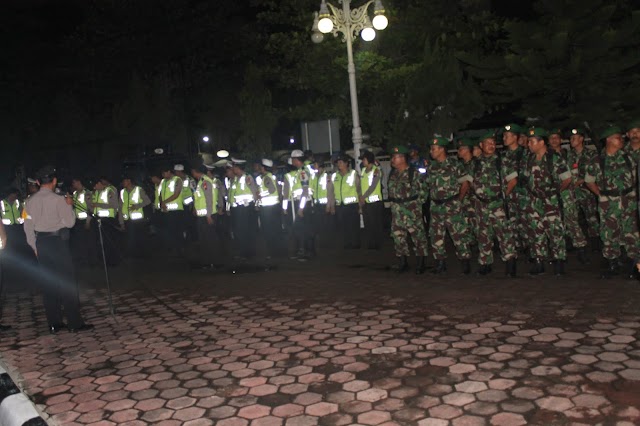 BERSAMA POLRES SUKOHARJO, KODIM 0726/SKH LAKSANAKAN PATROLI GABUNGAN JELANG PEMILU 2014