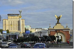 08-22 1 Kiev 094 800X  place  nezalejnosti de independance