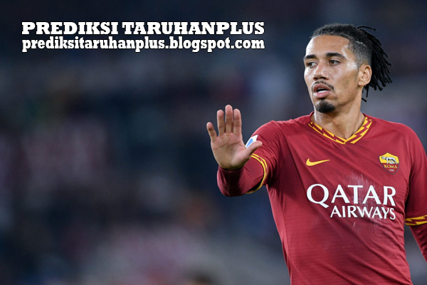 as-roma ingin-permanenkan-chris-smalling