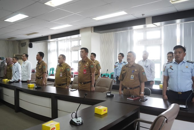 Walikota Prabumulih Ir. H. Ridho Yahya, MM Didampingi Kepala Kejaksaan Negeri Prabumulih Roy Riadi, SH, Kepala Kantor Pelayanan Perbendaharaan Negara ( KPPN ) Kota Palembang Memimpin Acara Penyerahan DIPA Tahun 2023 Wilayah Kota Prabumulih dalam rangka Akselerasi Perekonomian dan Peningkatan Kesejahteraan Masyarakat di Daerah melalui Belanja Pemerintah Pusat. 