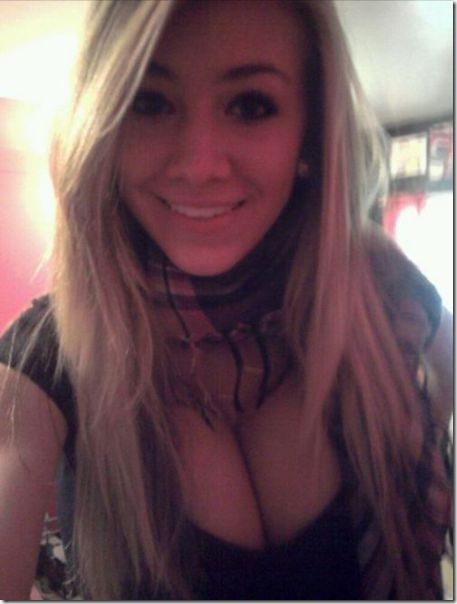 danielle-houghton-boobs-14