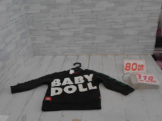 中古品　子供服　８０㎝　BABYDOLL　ブラック　プルオーバー　１１０円