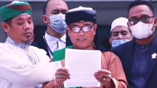 Tuntut Jokowi Terapkan Khilafah, Ulama Jabar: Negara Harus Dilindungi dari Kejahatan Ideologi Kapitalisme