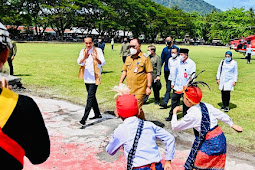 Usai Kunjungan dari Ternate, Jokowi Tiba di Halmahera Barat 