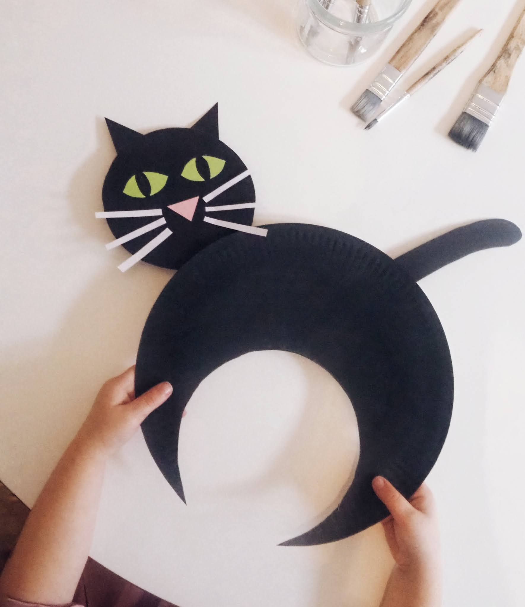 Toddler Halloween Craft - Paper Plate Black Cat