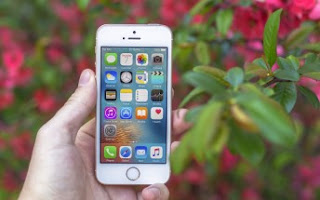 Get a free iPhone SE when you buy an iPhone 7 or iPhone 7 Plus on Sprint