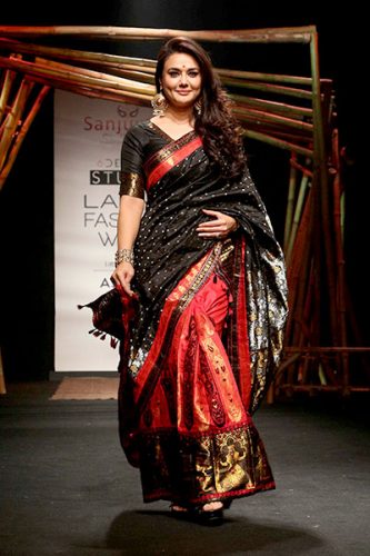 Mekhela Chador: Traditional Assamese split saree - Tikli