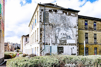 Sunday Street Art : Vhils - Hôpital Necker - rue de Sèvres - Paris 15