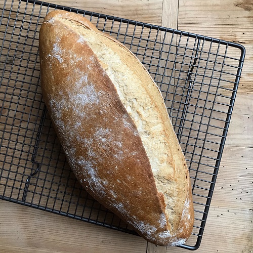 knuspriges Weißbrot mit Malzkaffee