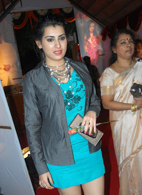 actress archana vedha hot thigh show photos gallery