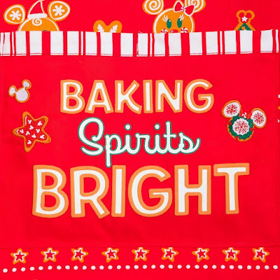 Disney Parks Baking Spirits Bright Mickey Mouse Christmas Gingerbread Apron
