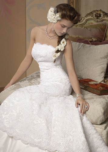 Color design and ritual significance of a bridal gown that is worn by the 