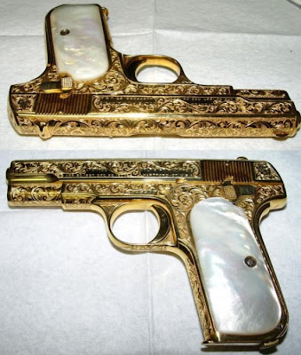 Etched Gun Stocks Seen On coolpicturesgallery.blogspot.com