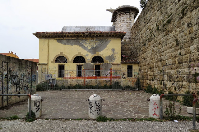 Degrado a Porta San Marco, Livorno