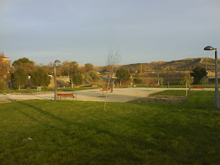 parque cesped fuente de la junquera Zaragoza