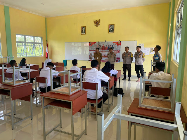 Polres Lingga Road Show Sosialisasikan Penerimaan Anggota Polri di SMK N 2 Lingga