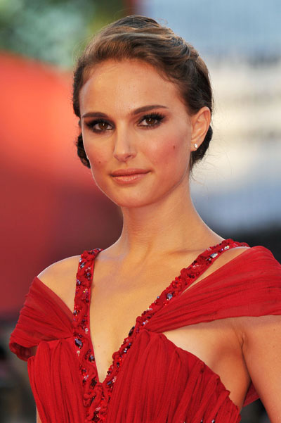 natalie portman red dress we