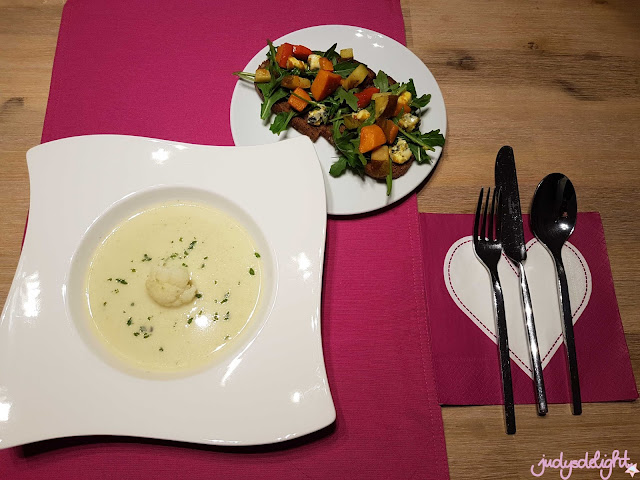 Kürbis-Birnen Bruschetta mit Blumenkohl-Kohlrabi Suppe