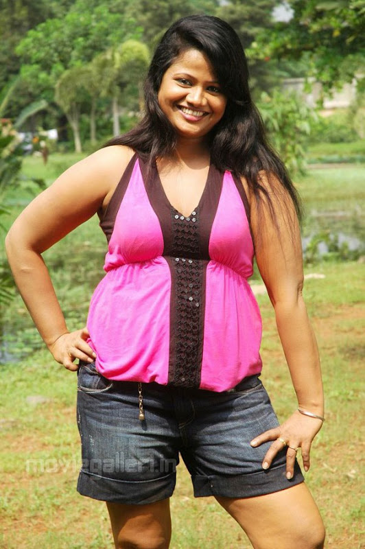 Oru Santhipil Movie Hot Stills Oru Santhipil Photo Gallery gallery pictures