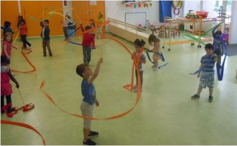 Ruban de gymnastique rythmique de 3,6 m avec bâton Enfants Dansant