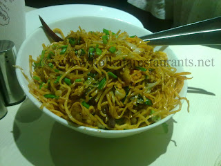 Mixed Hakka Noodles chinese food in Mehak-e-Punjab Restaurant Axis Mall Rajarhat Kolkata