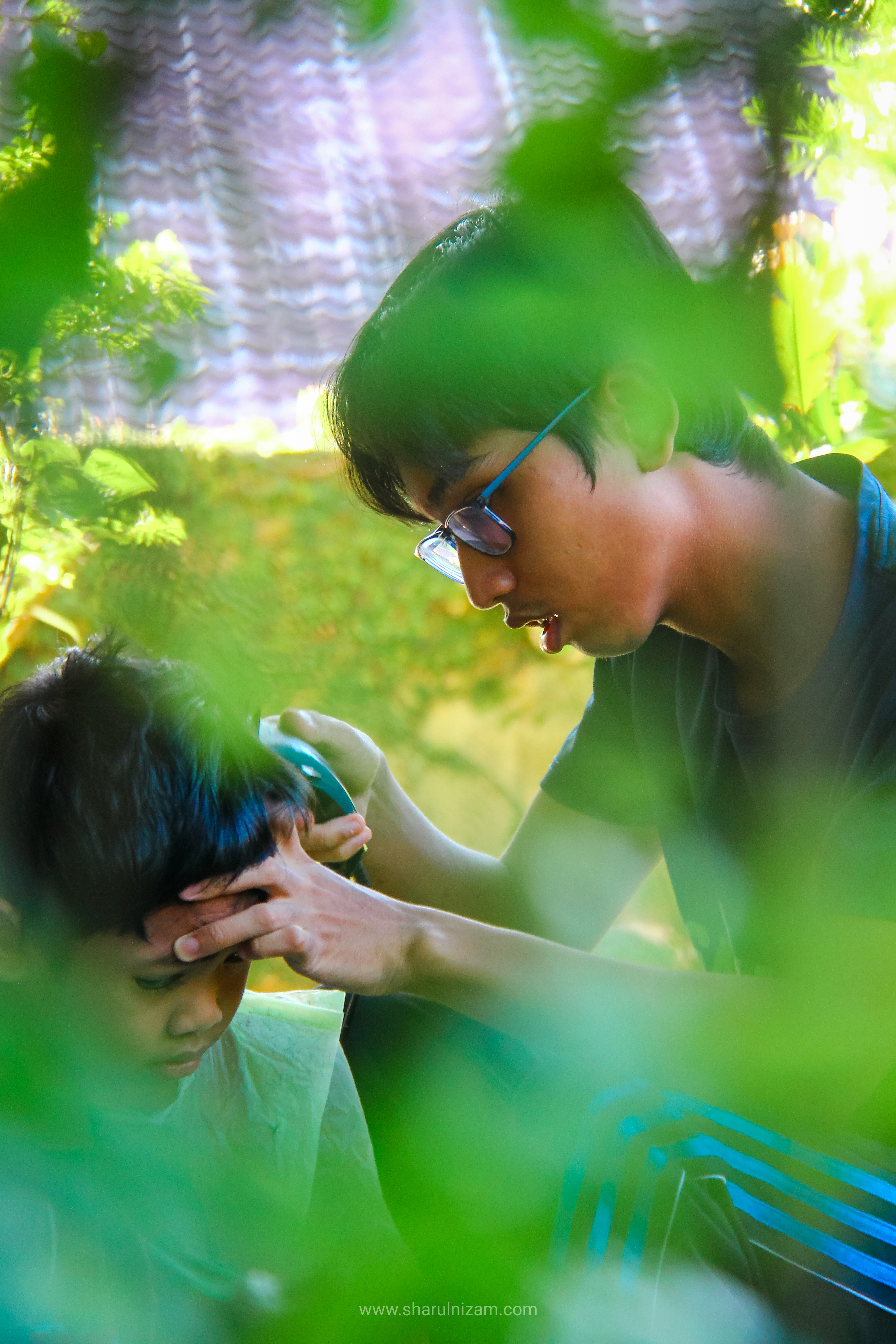 Memotong Rambut  Budak Lelaki  DIY