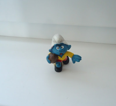 Yellow Shirt Rugby Smurf Figure Very Rare