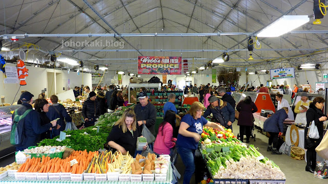 Saturday-Farmer's-Market-St.-Lawrence-Market-Toronto