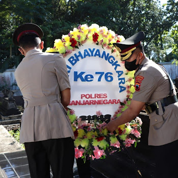 Polres Banjarnegara Gelar Ziarah di Makam Kapolri Kedua dalam Rangka Hari Bhayangkara Ke-76
