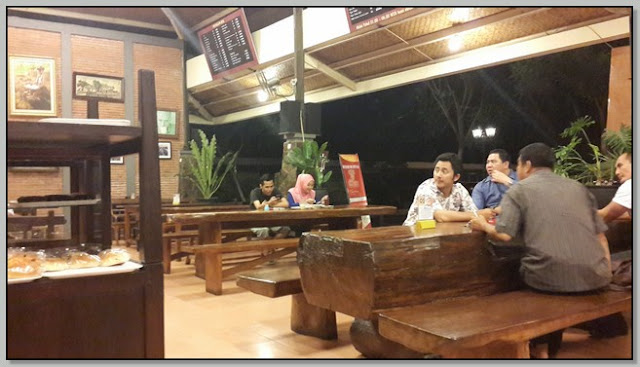 Tempat Makan Yang Enak Di Probolinggo – Waroeng Kencur