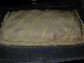 empanada de bonito en bandeja horno