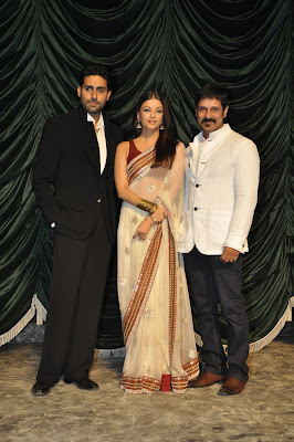 Aishwarya Rai Abhishek Bachchan Vikram at Raavan Music Launch