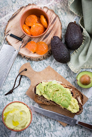 Oeufs confits au sel et tartine d'avocat