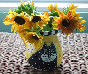Sunflowers in a Vase : A Laurel Burch Cat Vase