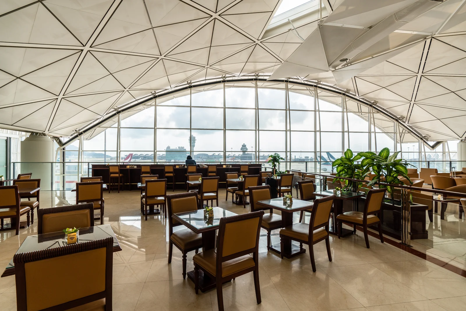 HKG｜香港機場 阿聯酋航空貴賓室 The Emirates Lounge, HKG