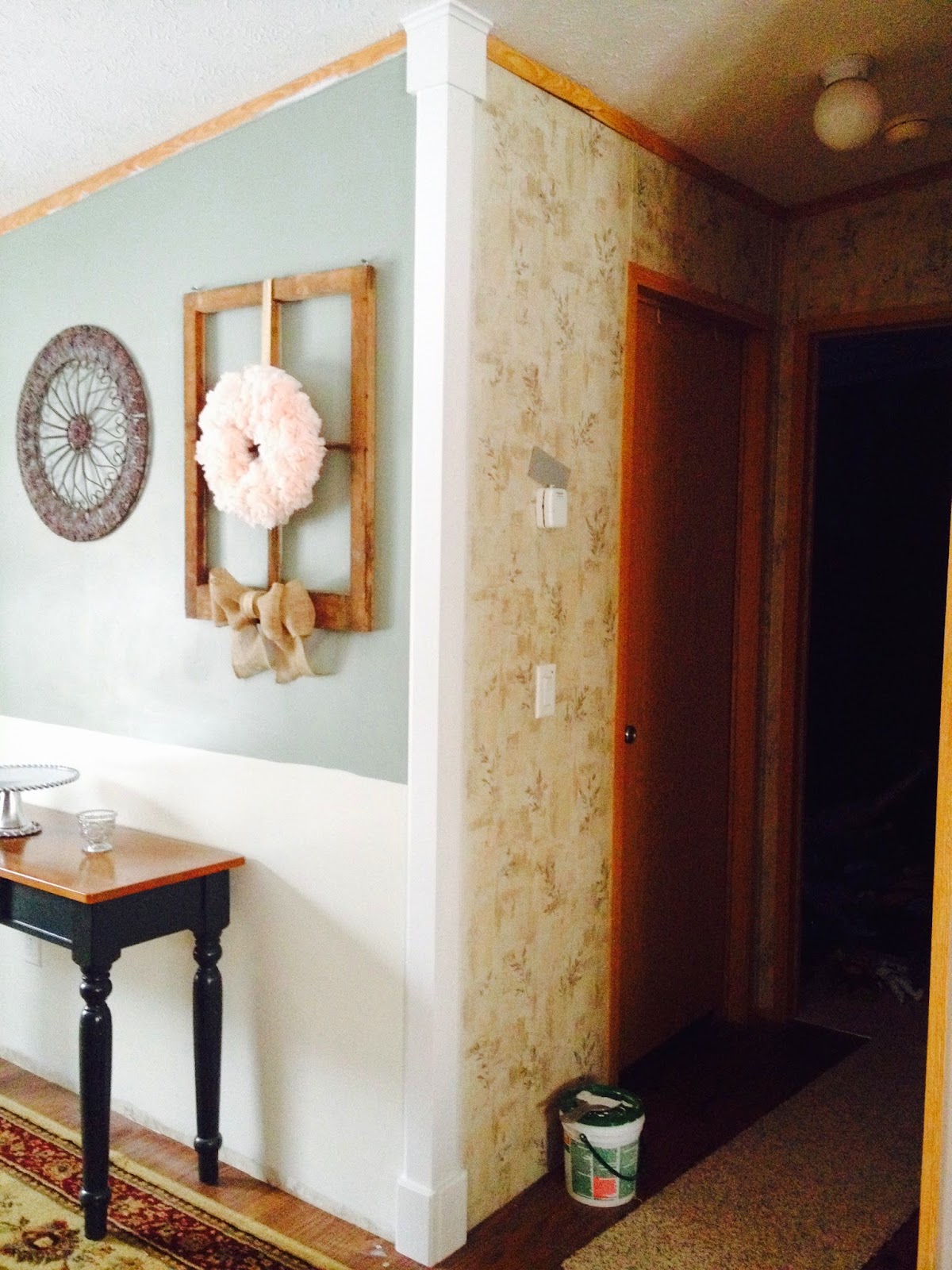 http://pitty-pat.blogspot.com/2015/01/dining-room-facelift-chapter-one-corner.html