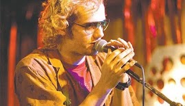 Cinema e Música: Wagner Moura, O Renato Russo do Cinema Brasileiro
