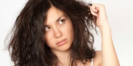 Cara Mengatasi Rambut Mengembang dan Kering