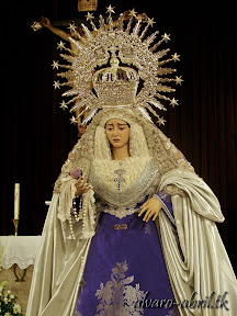 maria-santisima-de-la-caridad-de-granada-besamanos-8-de-septiembre-festividad-liturgica-2013-alvaro-abril-vestimentas-(2).jpg