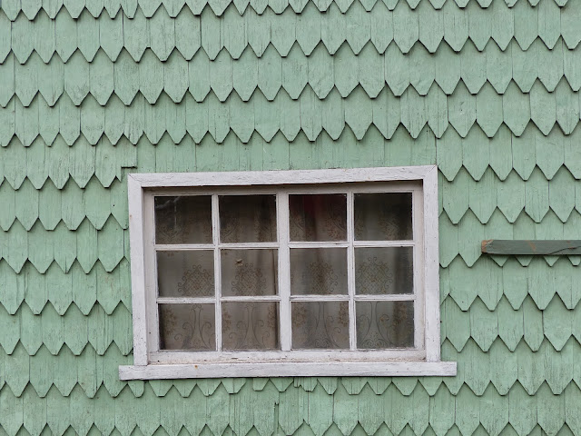 Finestra in legno Chiloé