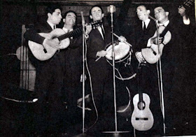 Los Huanca Hua en1966: De izq. a der.: Chango Farías Gómez, Coco del Franco Terrero, Hernán Figueroa Reyes, el Gordo Urien y Pedro Farías Gómez