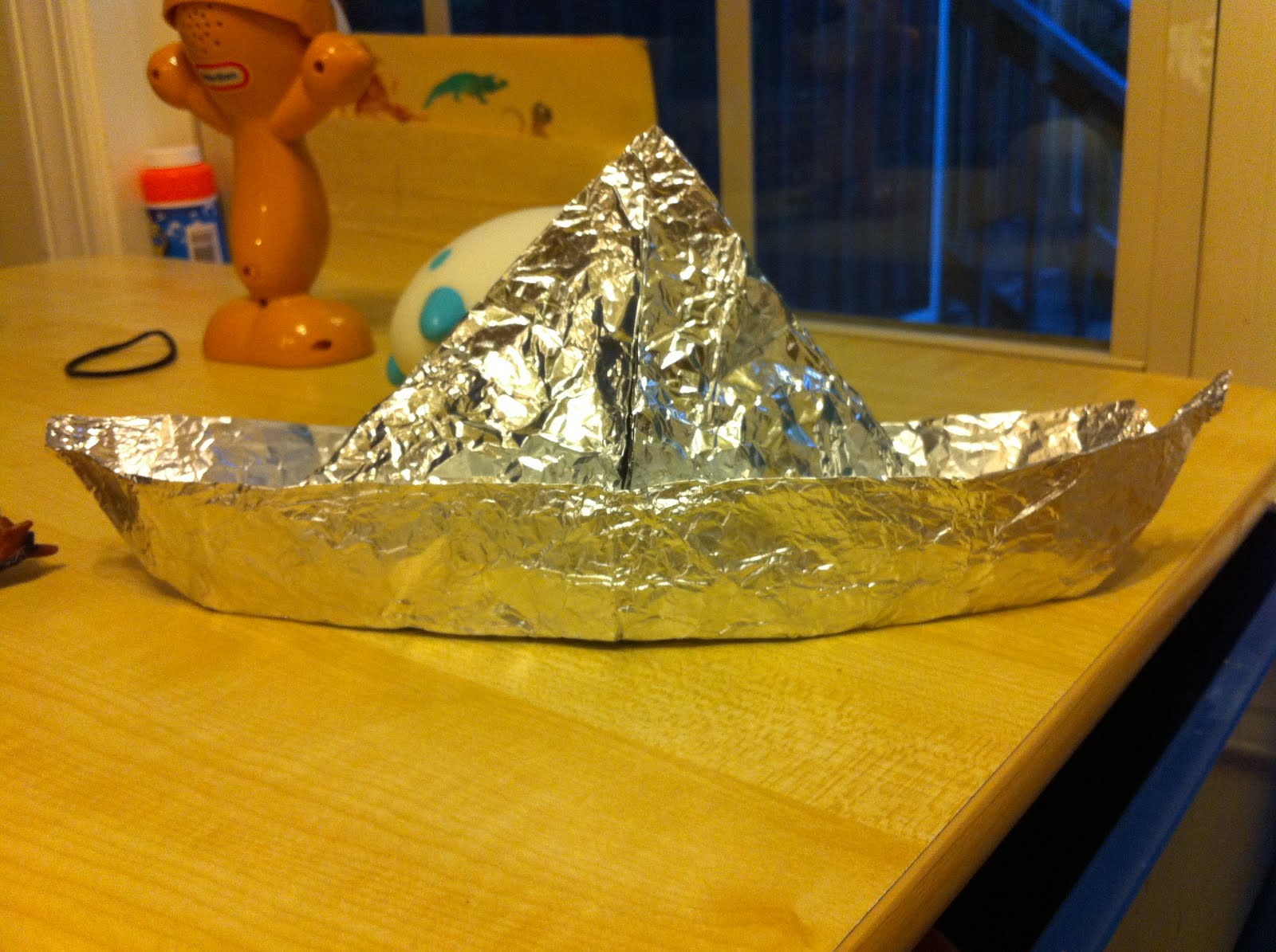 aluminum foil: how to make a boat out of aluminum foil