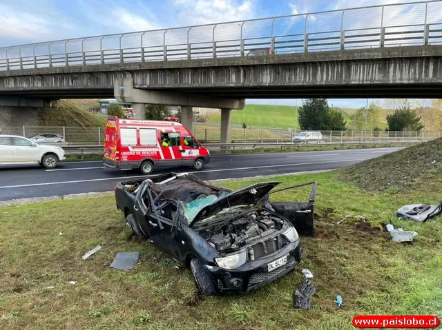 Accidente en la Ruta 5 Sur deja a una madre y su hijo lesionados