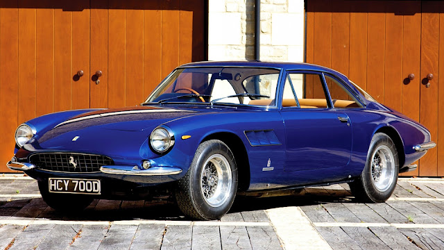 Ferrari 500 Superfast 1964 azul